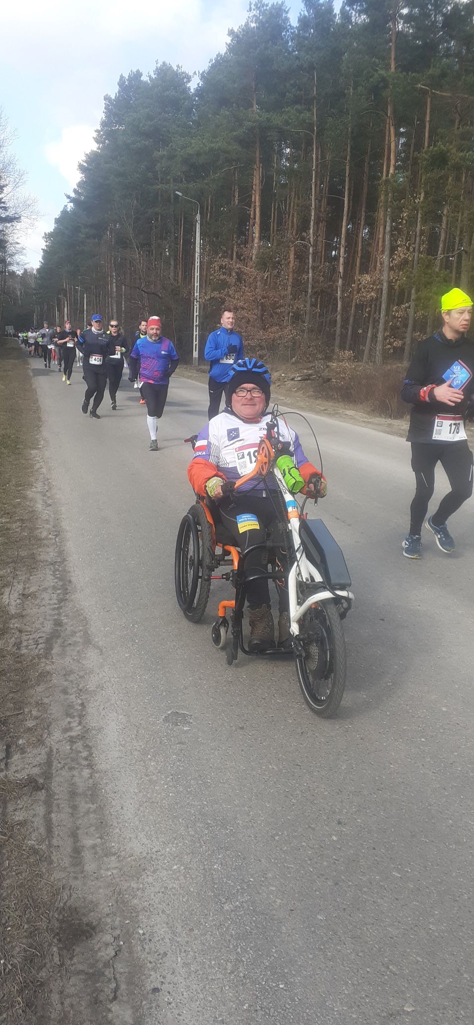 Zdjęcie 4 do wpisu: Krótko o sponsorach podczas 42go półmaratonu Wiązowskiego.