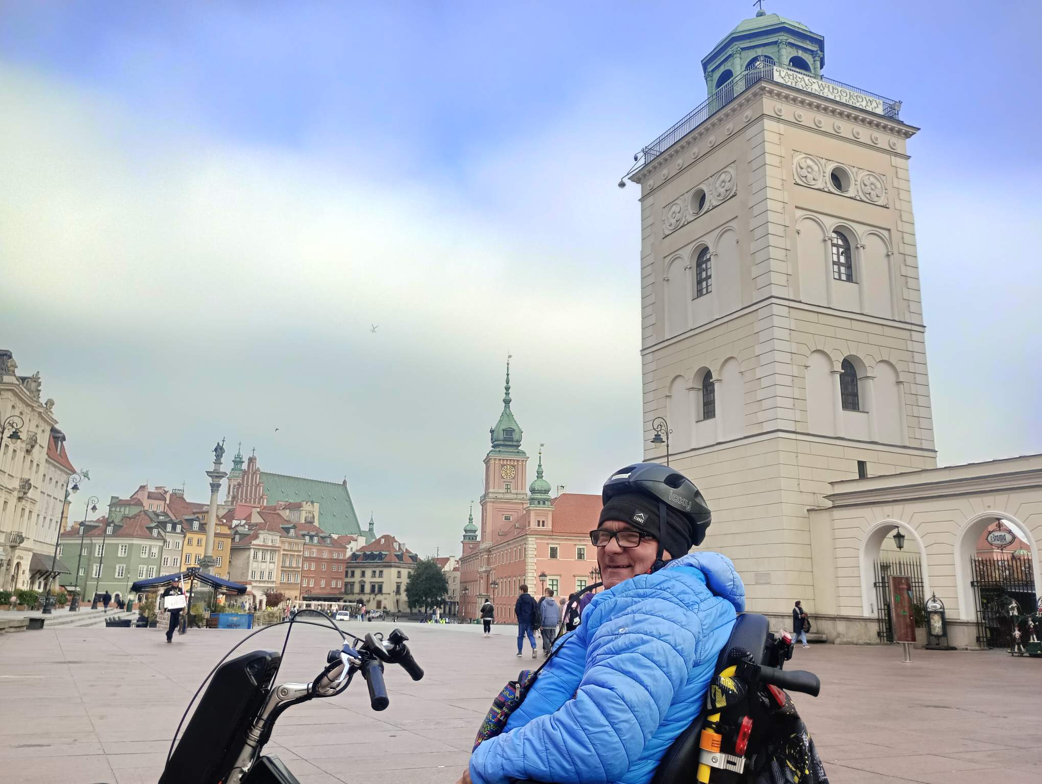 Zdjęcie do wpisu: W Warszawie, po odwiedzeniu Ministerstwa Sportu i Turystyki.