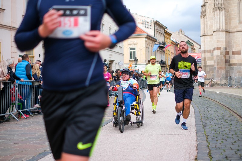 Zdjęcie 3 do wpisu: Międzynarodowy Maraton w Kozicach na Słowacji – najstarszy maraton w Europie.