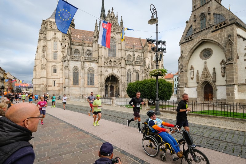 Zdjęcie 7 do wpisu: Międzynarodowy Maraton w Kozicach na Słowacji – najstarszy maraton w Europie.