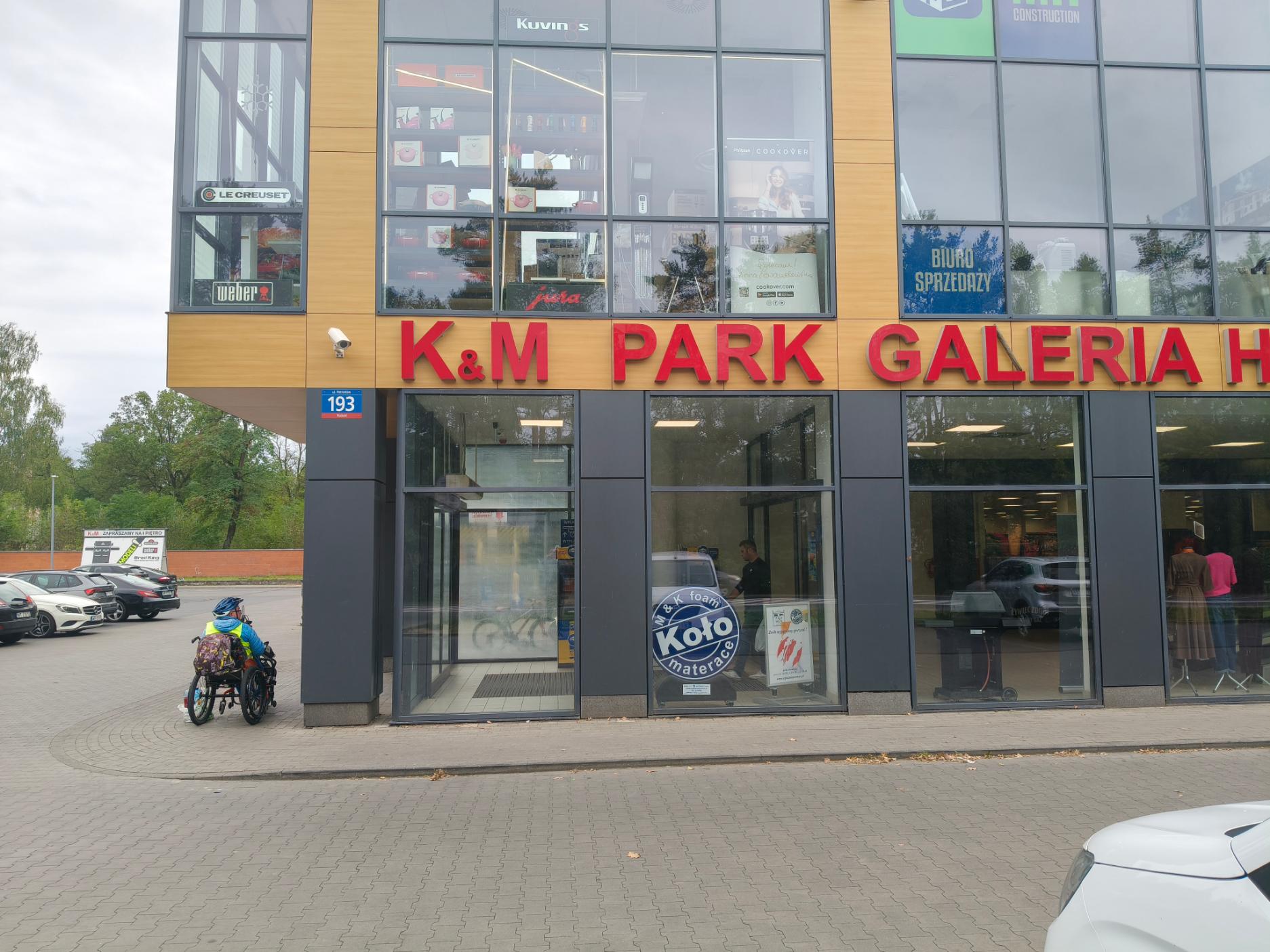 Zdjęcie do wpisu: dziś kolejna nowa zbiórka dla Zbyszka w Warszawie kolejne kilometry.